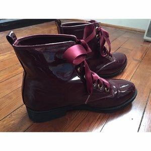 Dirty Laundry Shout Out Combat Boot